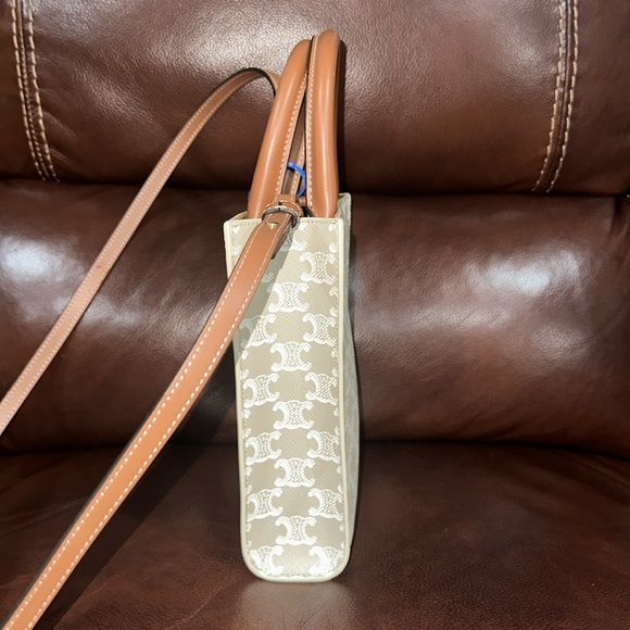 🔥🔥🔥Authentic Celine Mini vertical cabas in Triomphe canvas and calfskin Bag - Picture 3 of 10